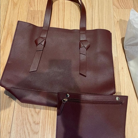 Rachel Zoe vegan “leather” tote - Picture 2 of 6
